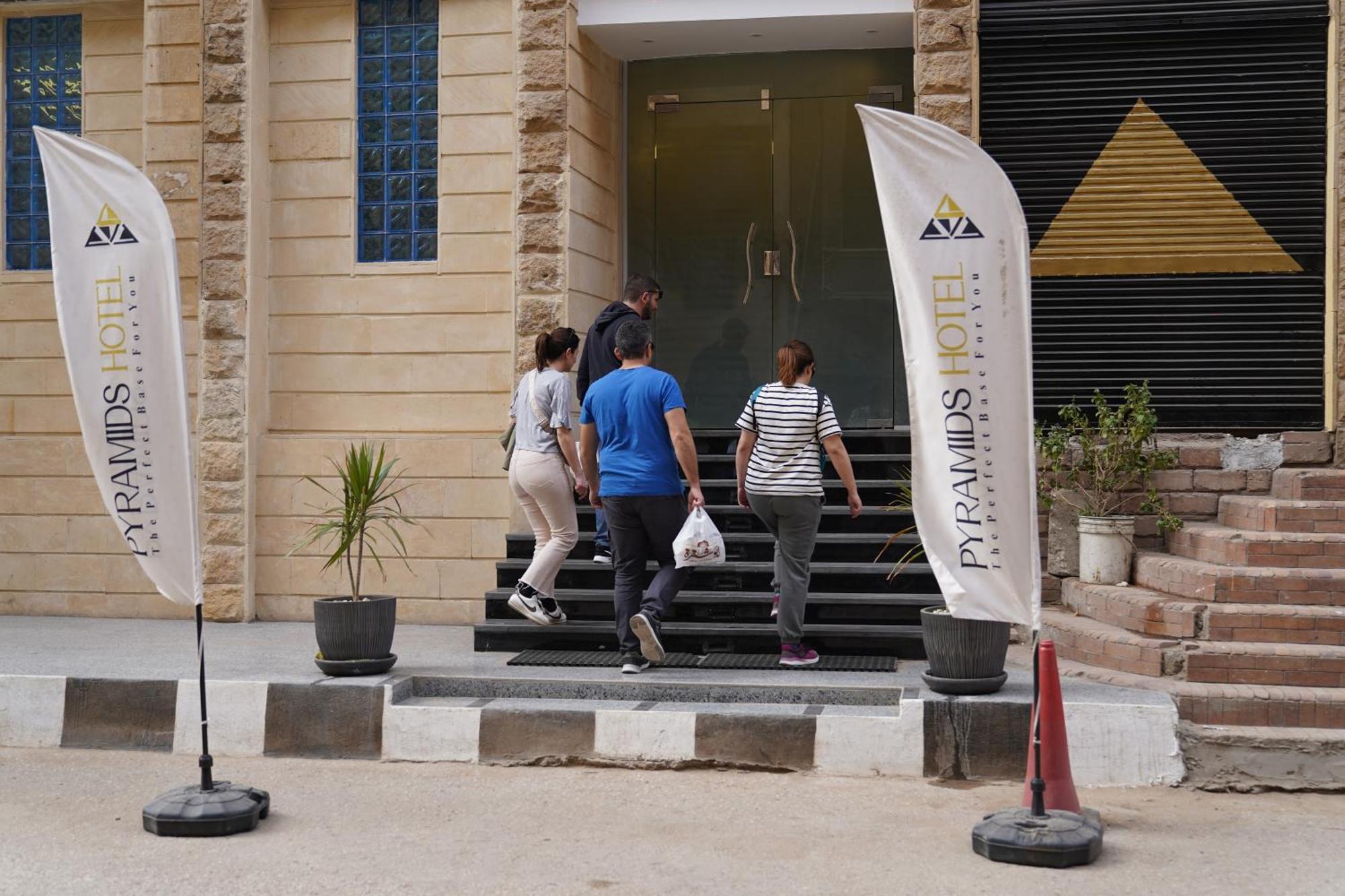 Pyramids Hotel Kafret el-Gabal Exterior foto